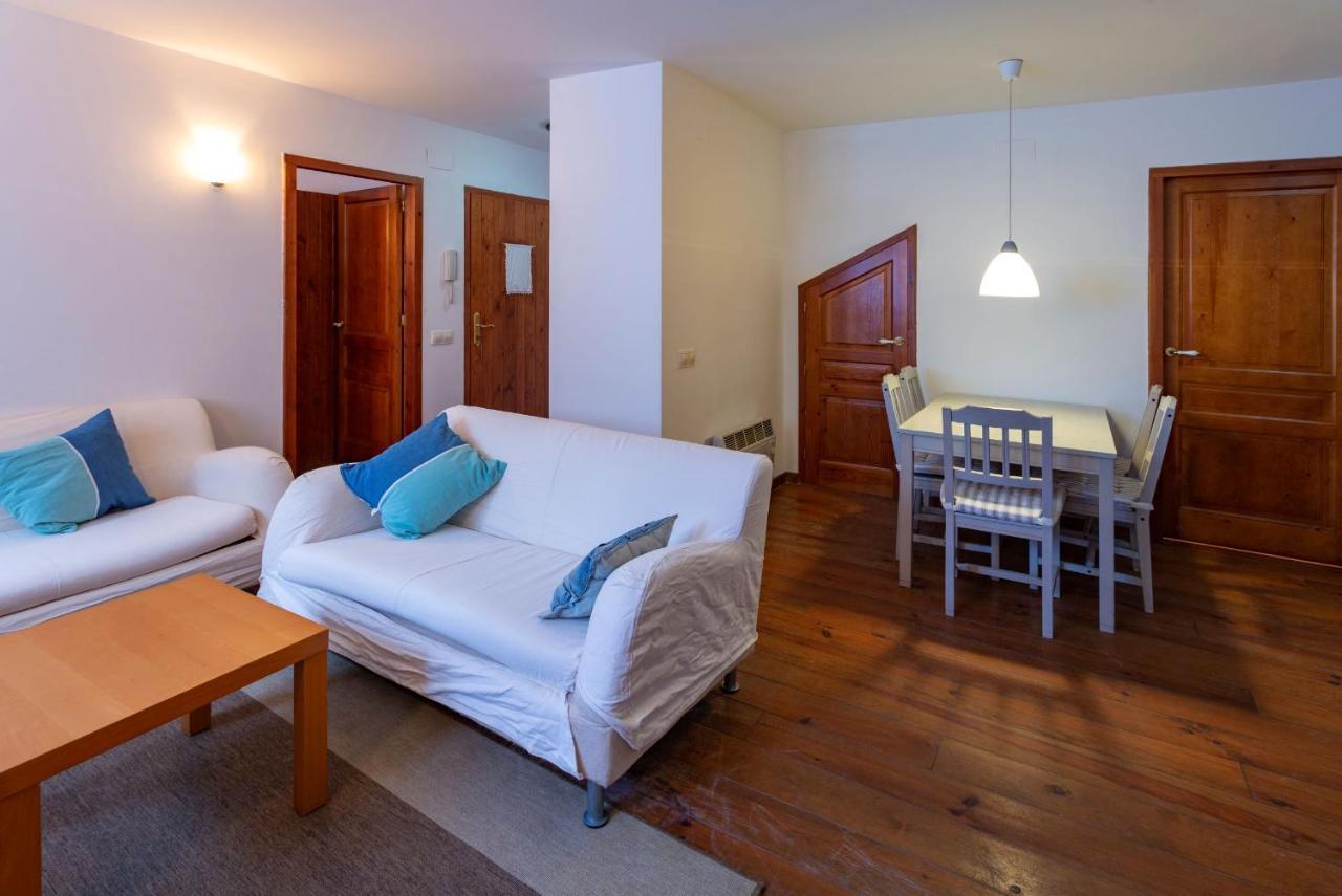Apartamentos Rentaran เทรดอส ภายนอก รูปภาพ